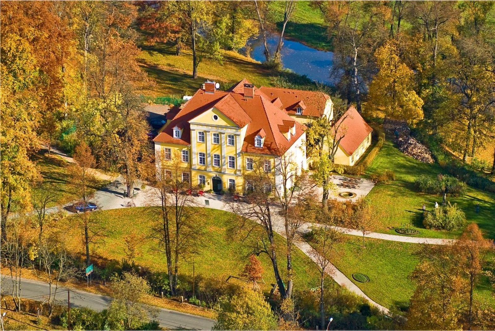 Palac Lomnica - Karkonosze / Riesengebirge Jelenia Gora Exterior photo